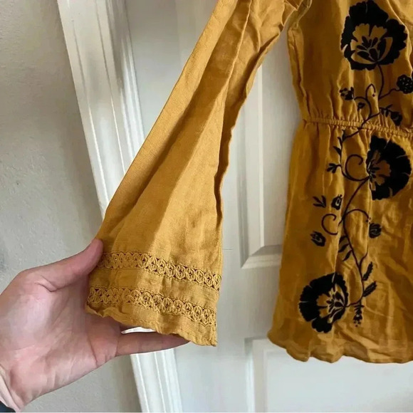 160 New Tularosa Keelan Dress Size Medium Color Yellow Black - Picture 6 of 9